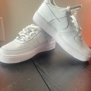 Kids White Low-Top Sneakers